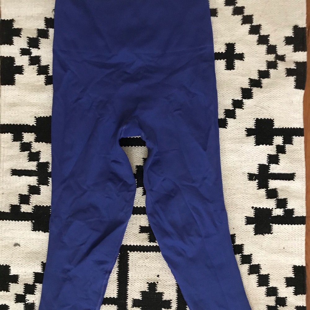 Lulu lemon blue high waisted workout leggings